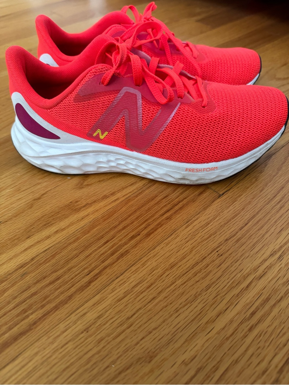 New Balance- Women's Fresh Foam Lightweight Arishi Sneakers. Size 9 - Picture 6 of 10